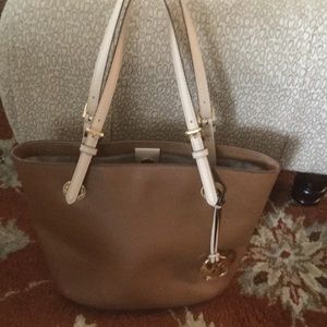 Camel Michael kors tote